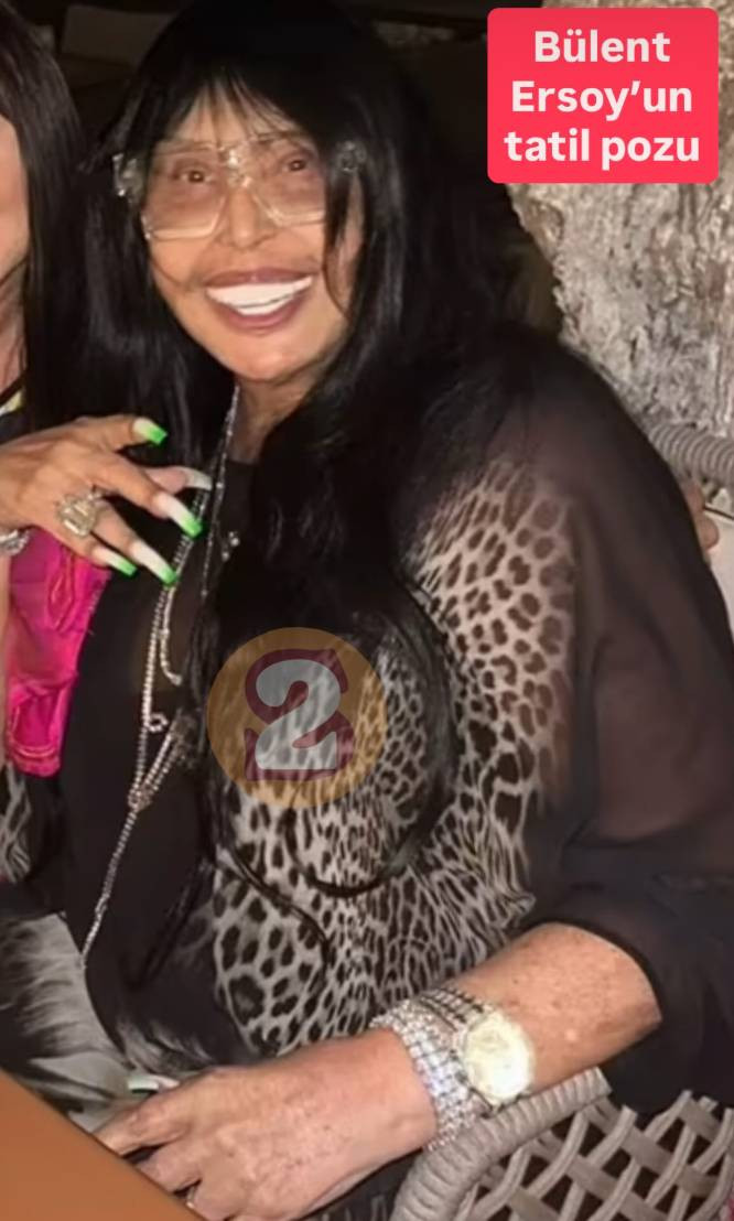 Türk Müziğinin divası Bülent Ersoy makyajsız yakalandı! Görenler tanıyamadı - Resim: 4